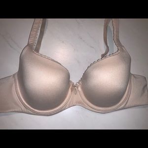 Victoria’s Secret Body by Victoria bra